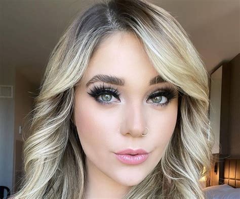 Kali Roses Her Wiki, Bio, Net Worth, Boyfriend, Height, Weight,。